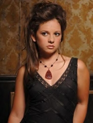 Photos de Mackenzie Rosman - Photoshoot John Sciulli - 57
